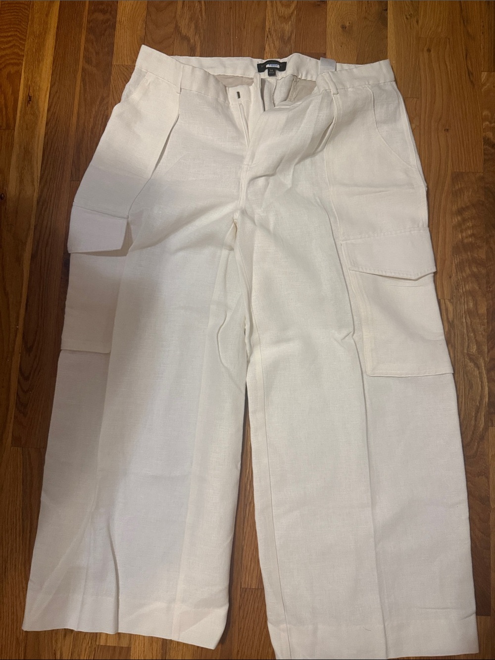 Women’s banana republic Cream Cargo Pants